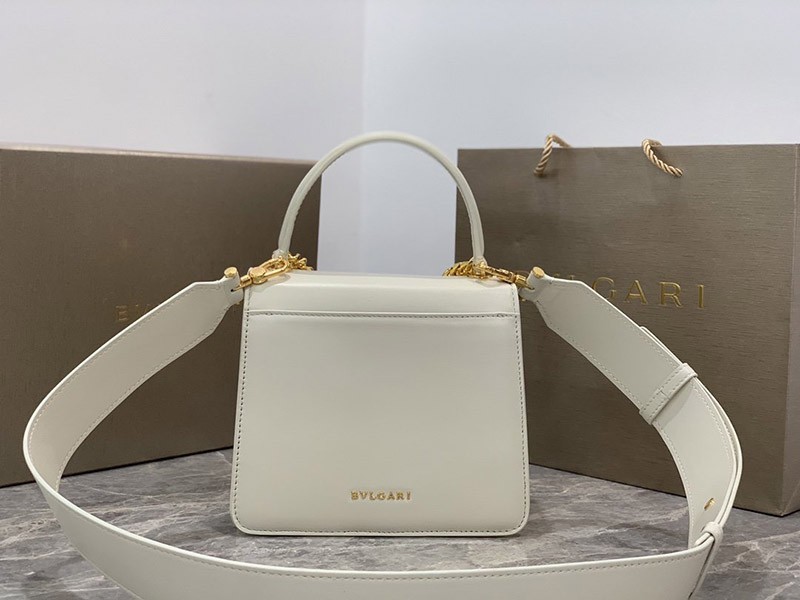 【ブルガリ】新色! SERPENTI FOREVER 白 ナッパ ハンドバッグ 偽物 Buj11725