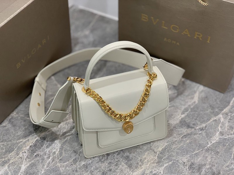 【ブルガリ】新色! SERPENTI FOREVER 白 ナッパ ハンドバッグ 偽物 Buj11725