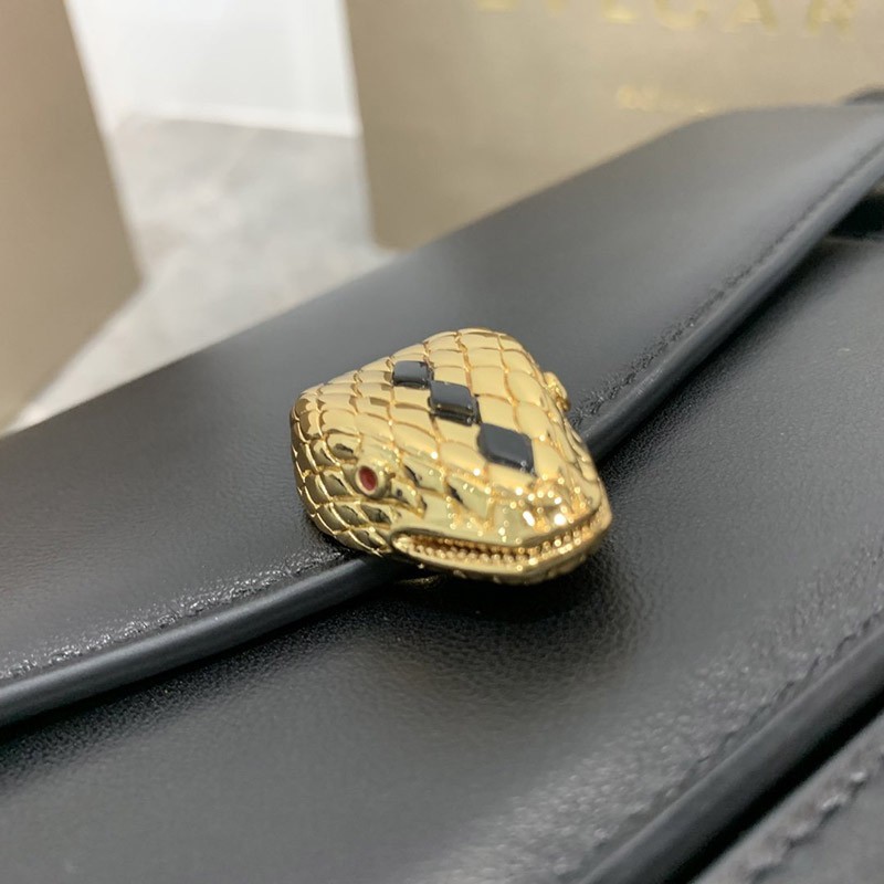 稀少【ブルガリ】新色! SERPENTI FOREVER ナッパ ハンドバッグ Buw08841