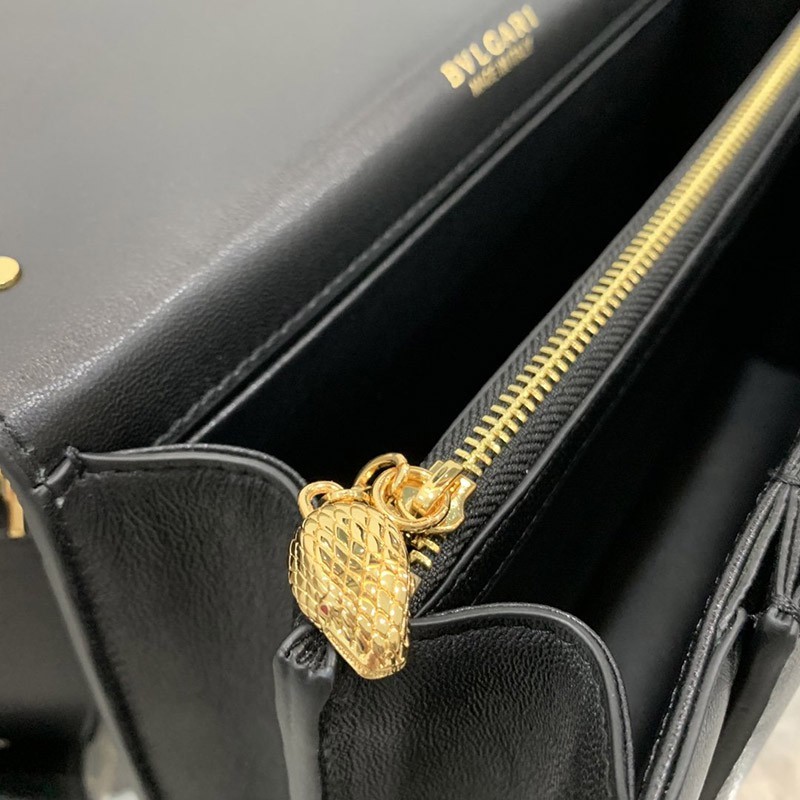 稀少【ブルガリ】新色! SERPENTI FOREVER ナッパ ハンドバッグ Buw08841