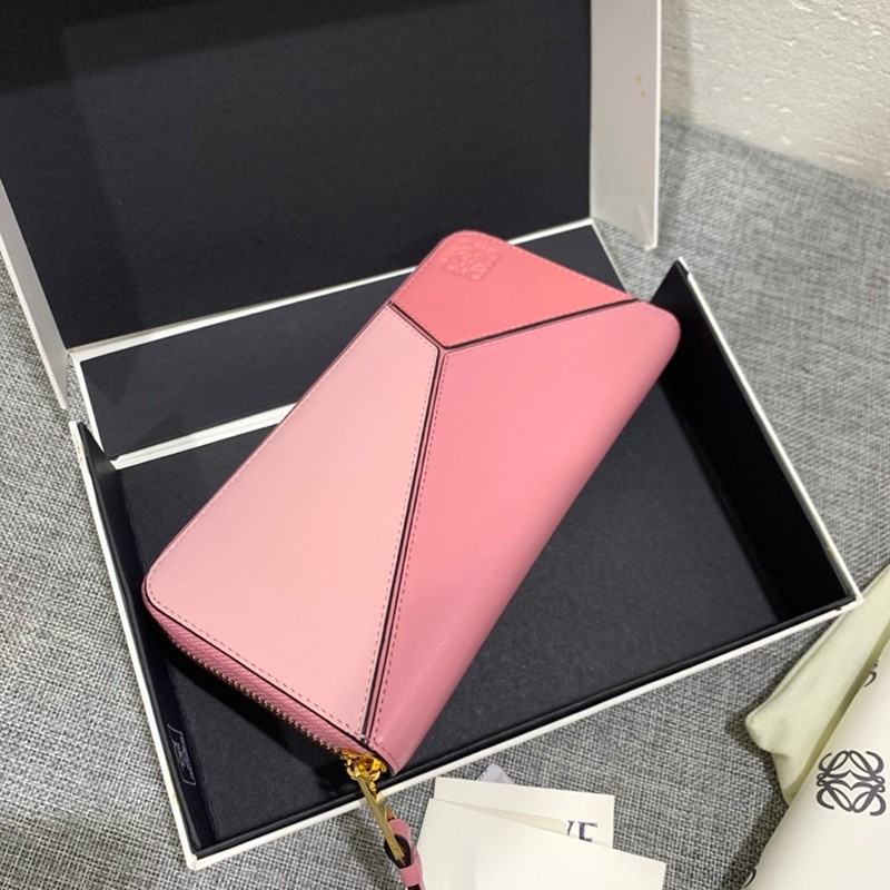ロエベ 財布 パズル コピー ラウンドジップ ウォレット lov96806
