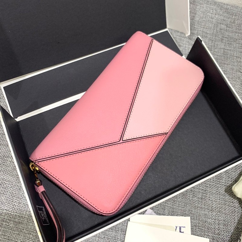 ロエベ 財布 パズル コピー ラウンドジップ ウォレット lov96806