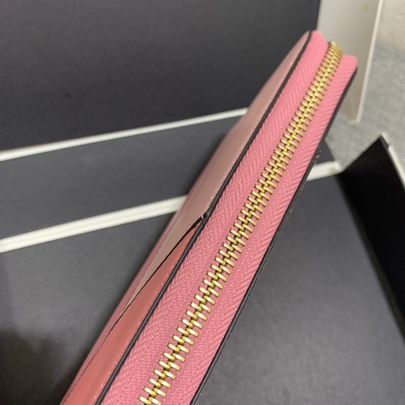 ロエベ 財布 パズル コピー ラウンドジップ ウォレット lov96806