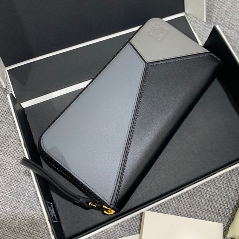 ロエベ 財布 パズル スーパーコピー ラウンドジップ ウォレット lof79583
