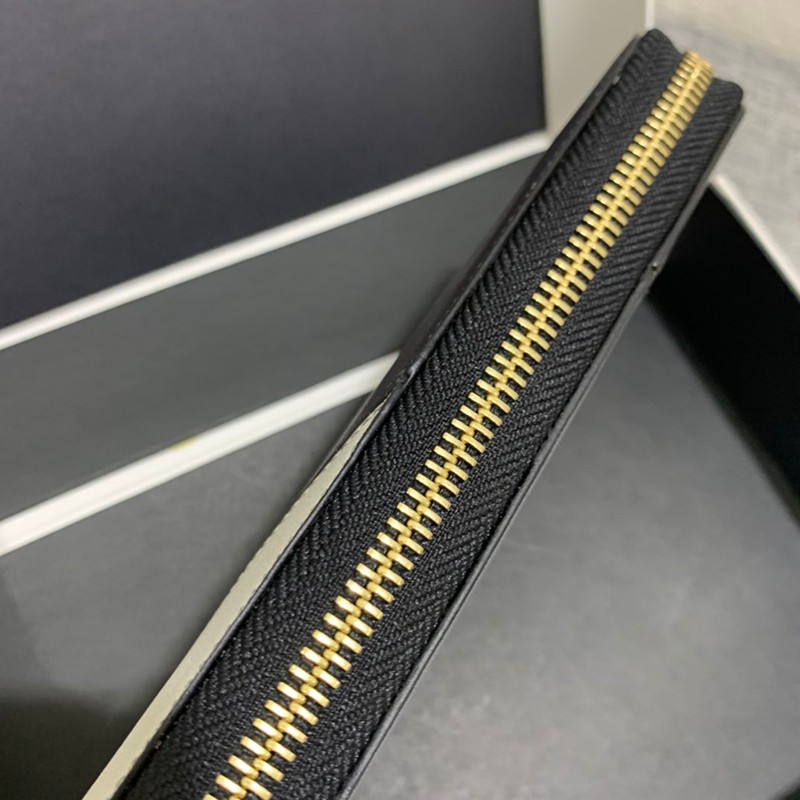 ロエベ 財布 パズル スーパーコピー ラウンドジップ ウォレット lof79583