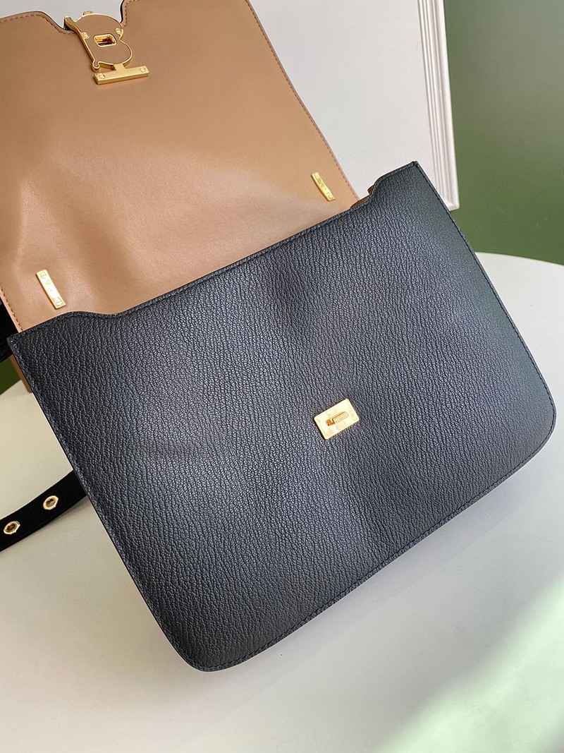バーバリー クラッチバッグ 偽物 レディース 2WAYショルダーバッグ Bas87797