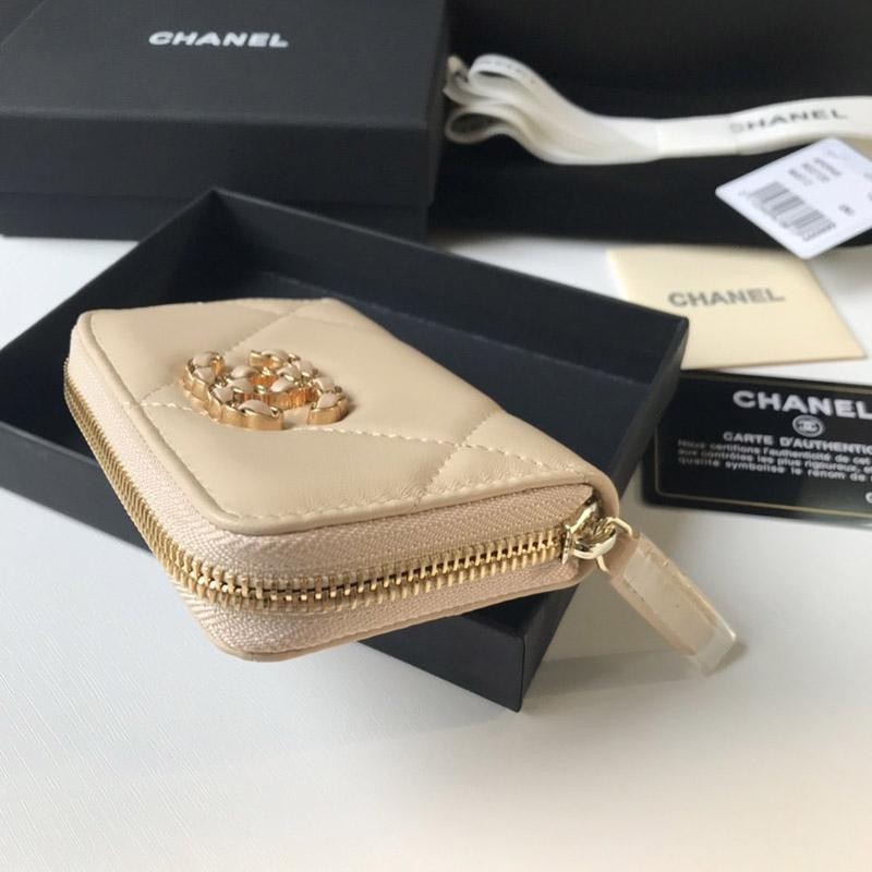 大人気!新作 シャネル ジップ コインパース マトラッセ sha40577