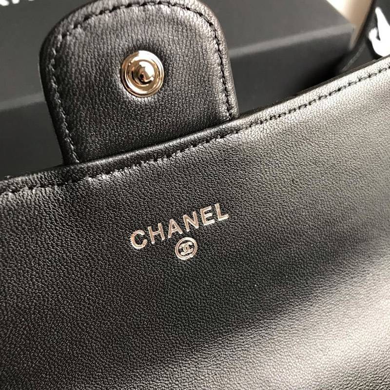 シャネル 二折りカブセ長財布 マトラッセ A80758