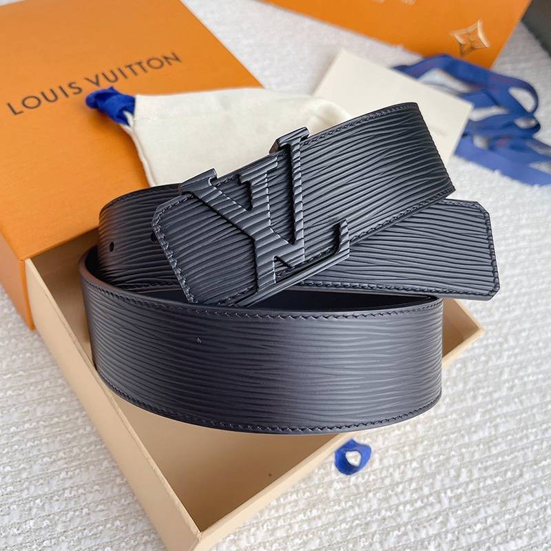 ルイヴィトン スーパーコピー サンチュール・LVイニシャル 40MM ベルト vud02320