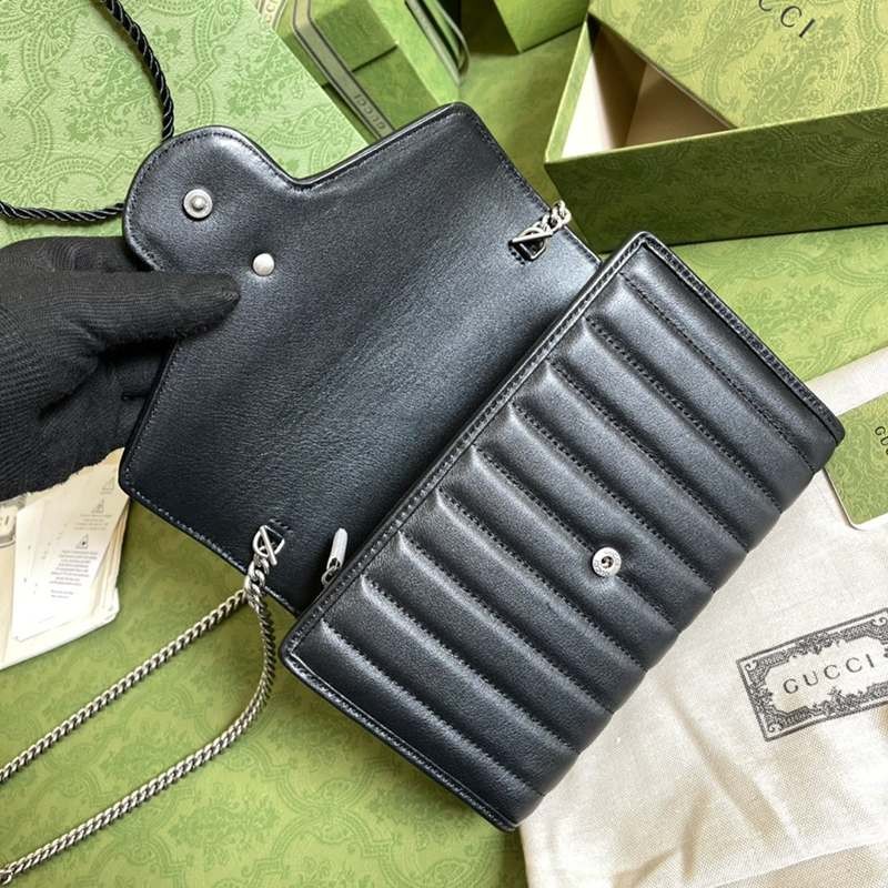 超希少!グッチ GGマーモントマテラセミニバッグ コピー guq74963