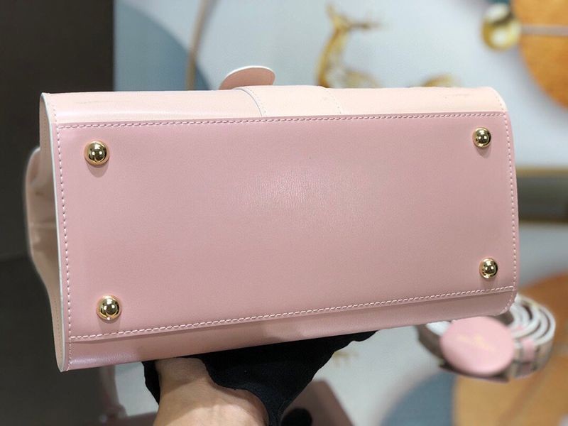 デルボー スーパーコピー カーフスキン ブリヨン MM ショルダー ハンドバッグ Dee24867