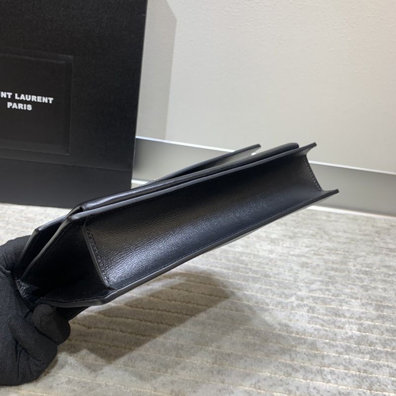 入手困難 サンローラン ミディアム サンセットショルダーバッグ コピー 634723D420W100