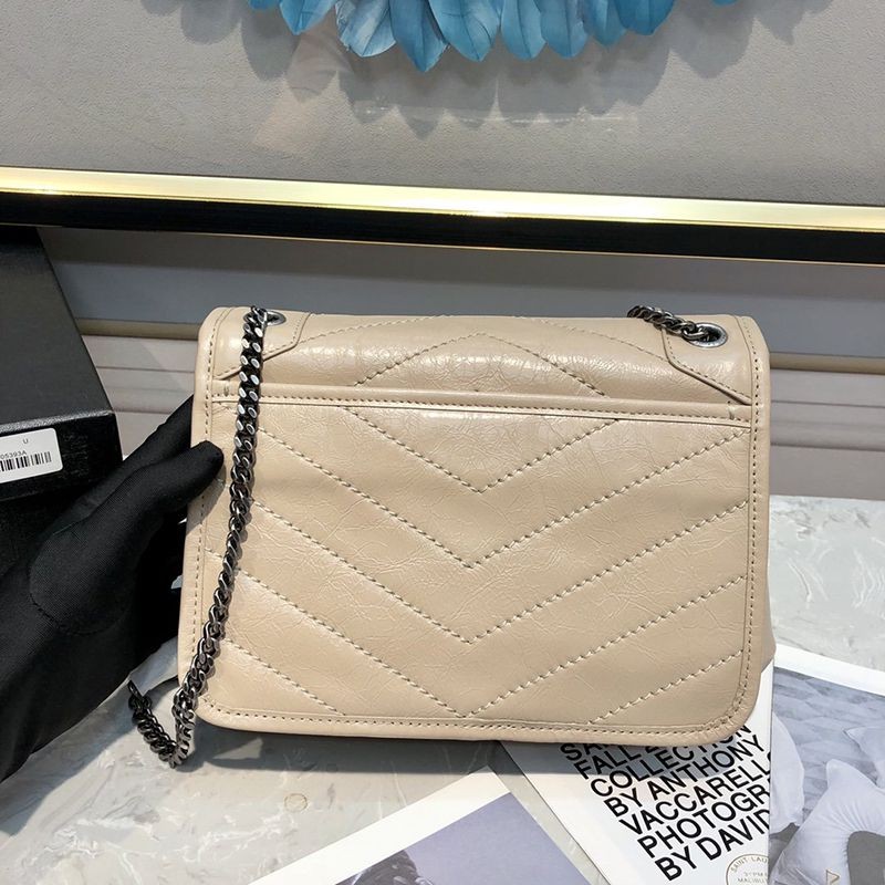 セール ♪サンローラン ショルダーバッグ 偽物 ニキ ベイビー クリンクルヴィンテージレザー Sav69448