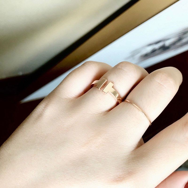 ティファニー T ワイヤー リング コピー 18K Tio45473