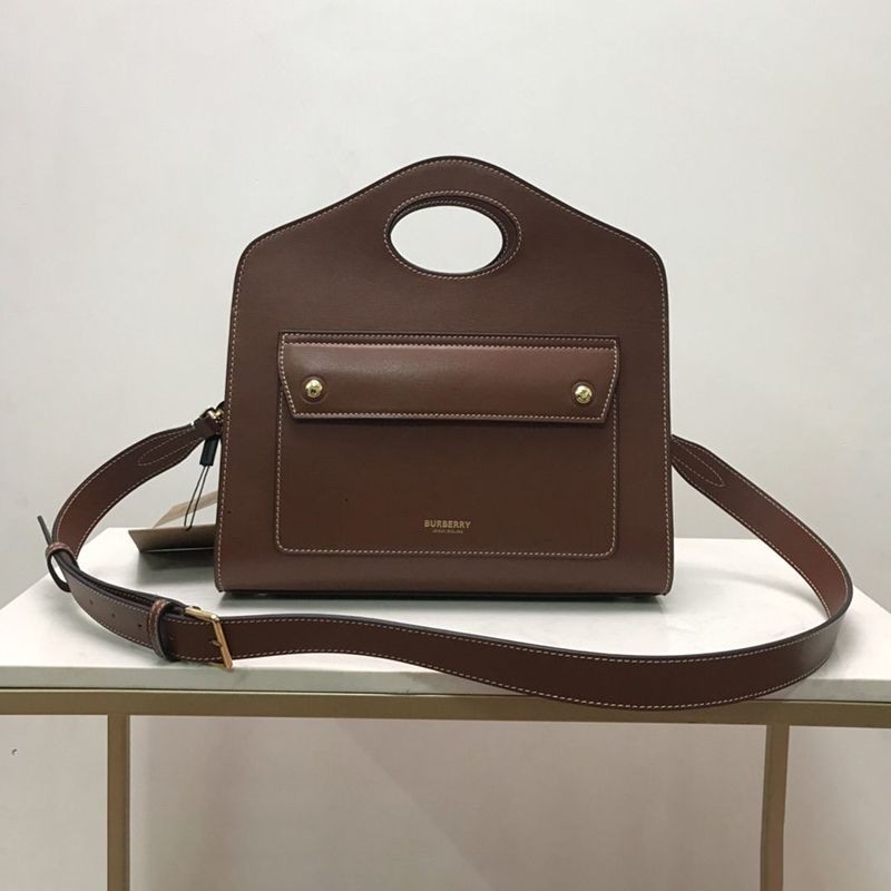 ★日本!!人気!バーバリー 偽物 スモール トップステッチレザー ポケットトート 80367451