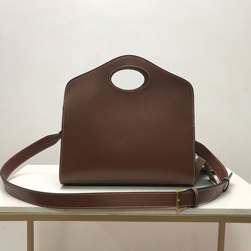 ★日本!!人気!バーバリー 偽物 スモール トップステッチレザー ポケットトート 80367451