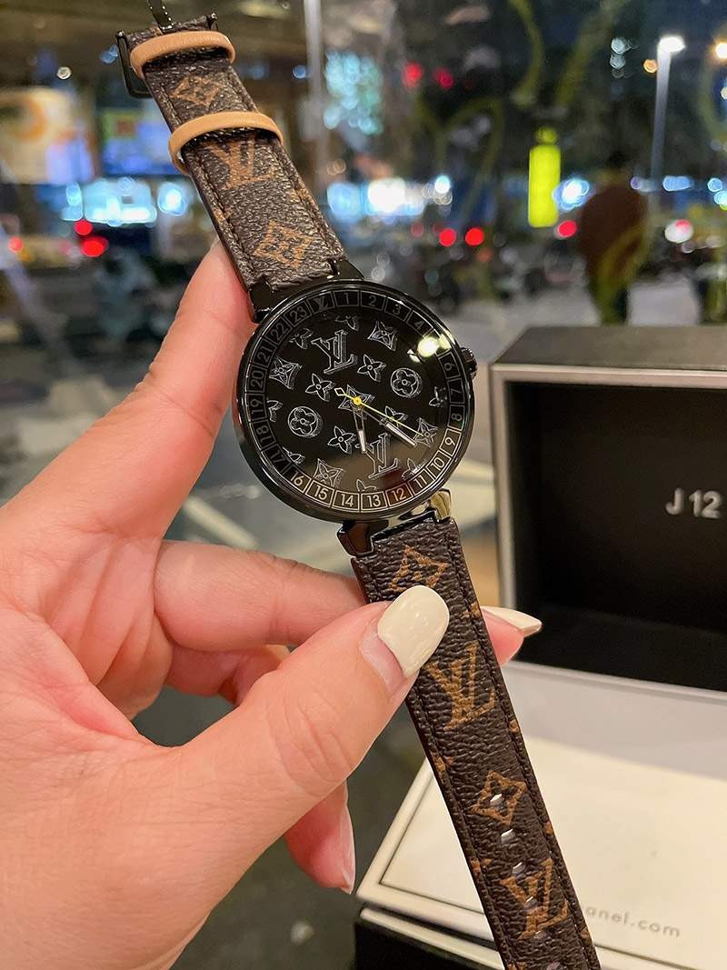 送料込 ルイヴィトン 時計 コピータンブール ストリート ダイバー 40mm vuj15515