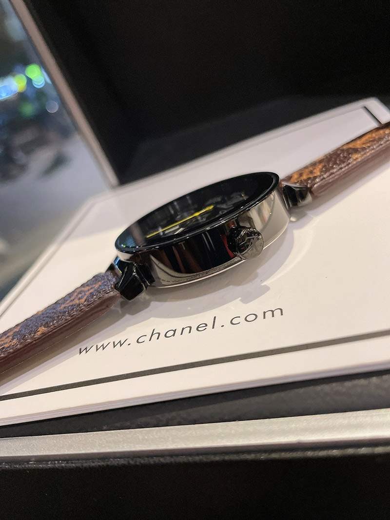 送料込 ルイヴィトン 時計 コピータンブール ストリート ダイバー 40mm vuj15515