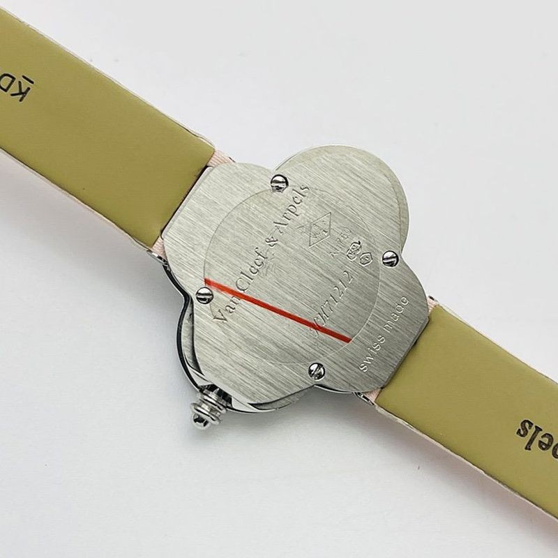送料込ヴァンクリーフ&アーペル 時計 偽物 レディ アーペル ユール フィラント38mm vad25057