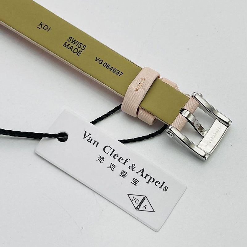 送料込ヴァンクリーフ&アーペル 時計 偽物 レディ アーペル ユール フィラント38mm vad25057