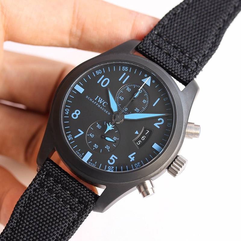 大人気!IWC 時計 偽物 パイロットウォッチクロノ・トップガン iwr90549