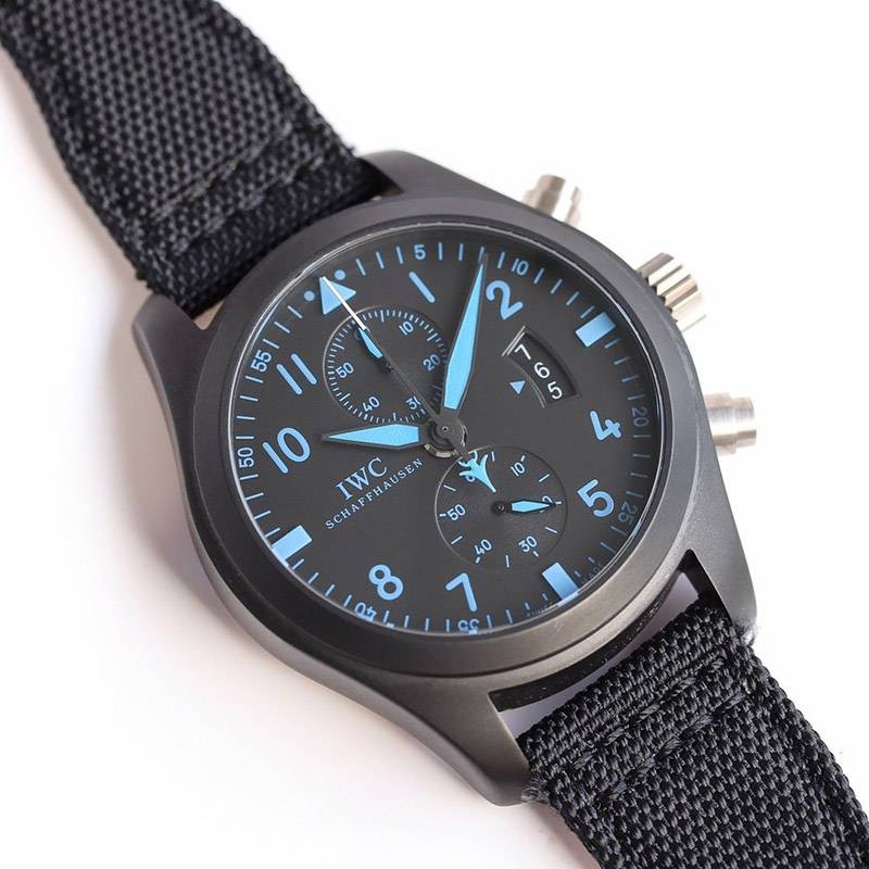 大人気!IWC 時計 偽物 パイロットウォッチクロノ・トップガン iwr90549