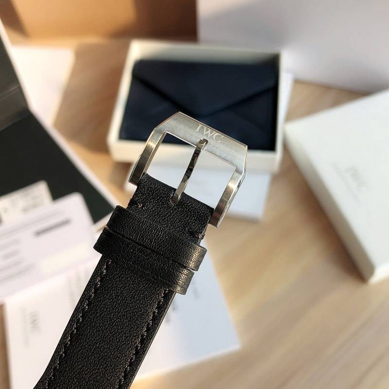 セール ♪IWC コピー パイロットウォッチクロノグラフ レーシング iws88535