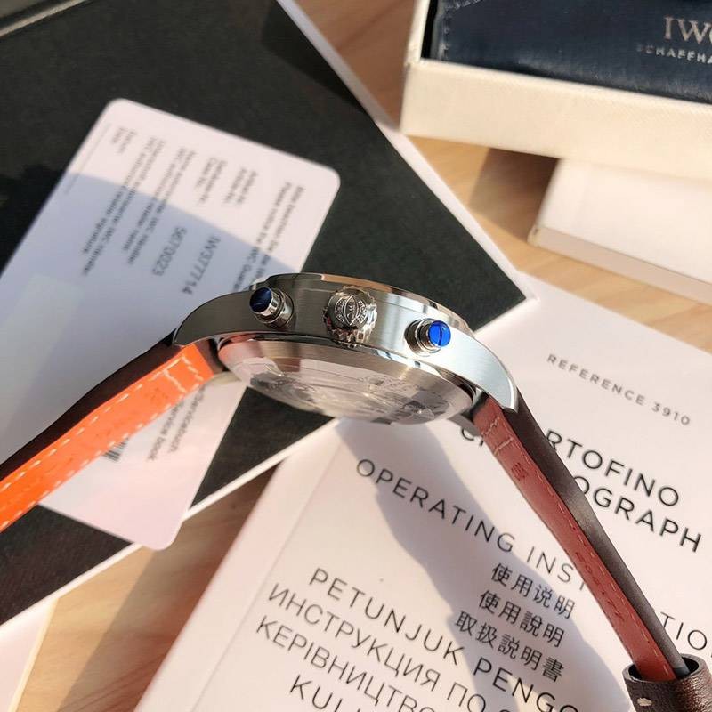 IWC 偽物 パイロットウォッチクロノグラフ レーシング iwg74018