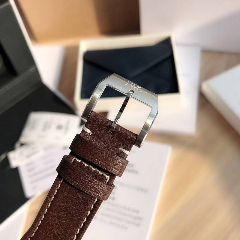 IWC 偽物 パイロットウォッチクロノグラフ レーシング iwg74018