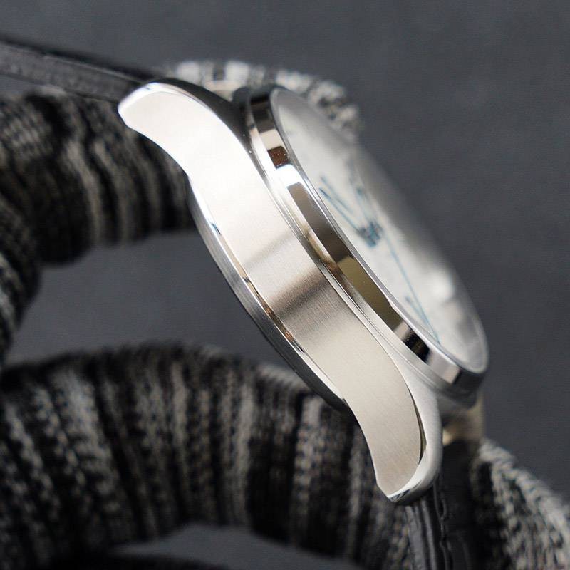 IWC パイロットウォッチ 偽物 クロノ オートマティック スピットファイア iwf14016