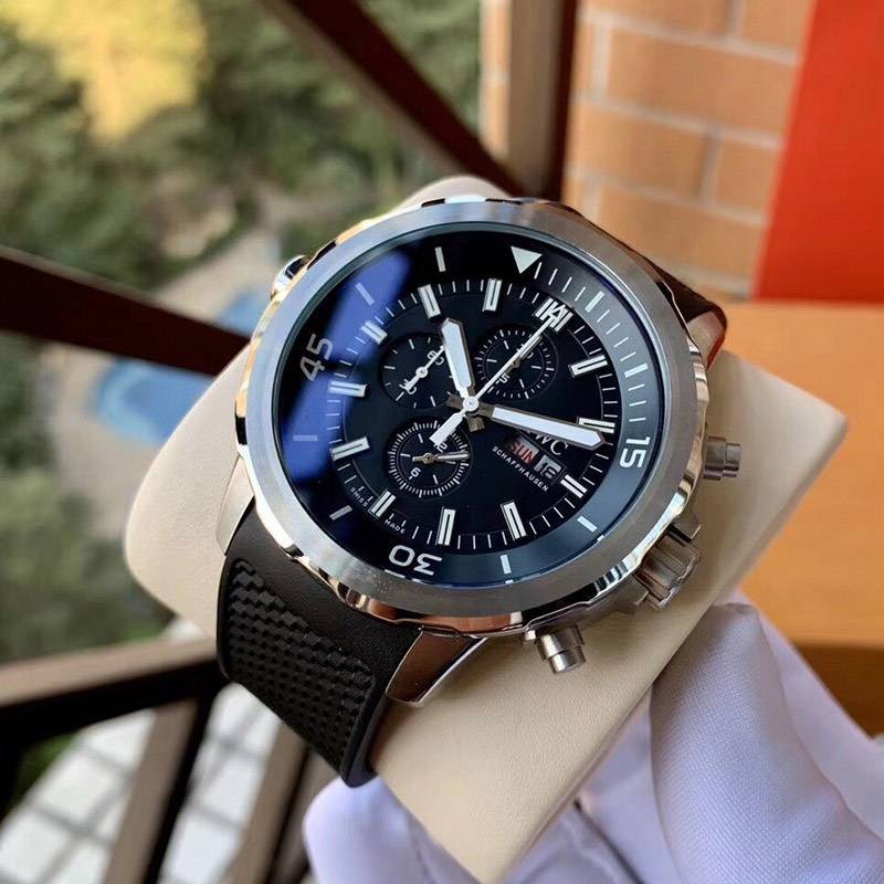 IWC コピー アクアタイマー クロノグラフ ガラパゴス アイランド 3色 iwv92663