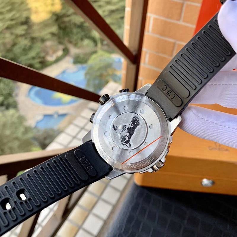 IWC コピー アクアタイマー クロノグラフ ガラパゴス アイランド 3色 iwv92663