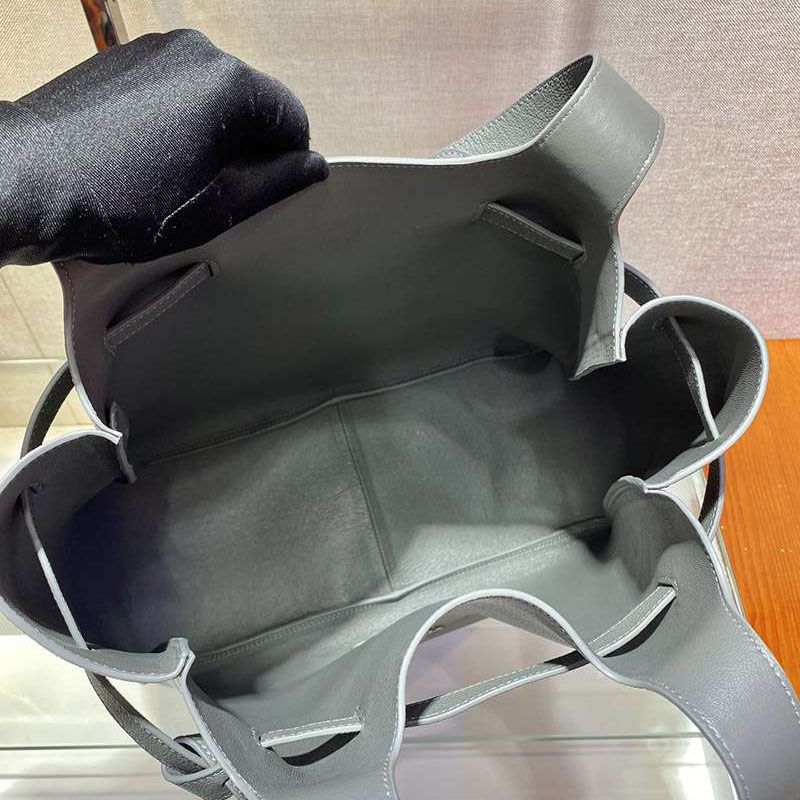 定番 入手困難品!プラダ カーフ ハンドバッグ 偽物 pud53340