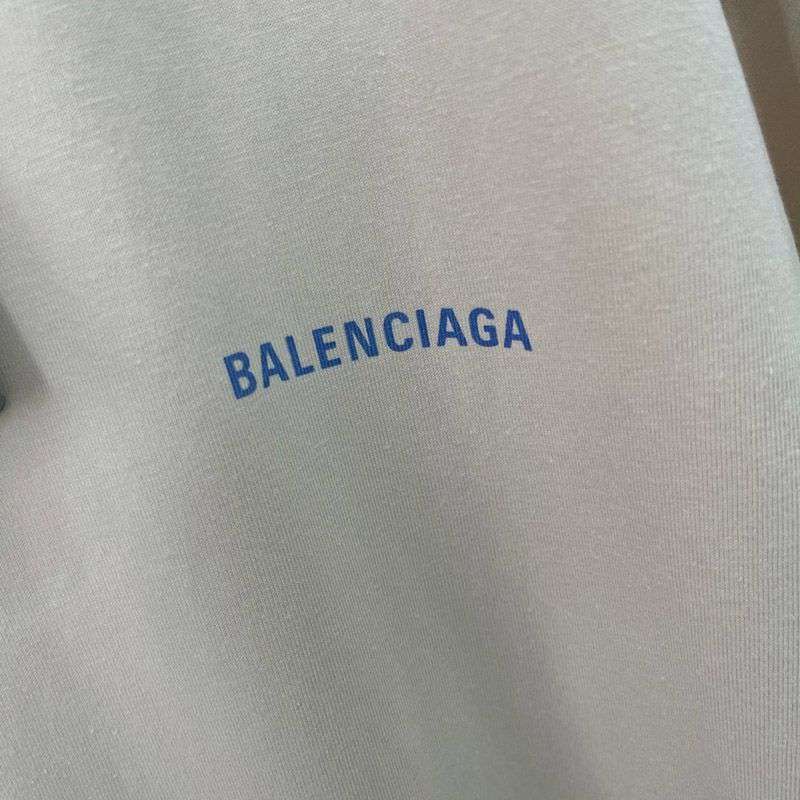 超希少!バレンシアガ LOGO Tシャツ スーパーコピー bao06323