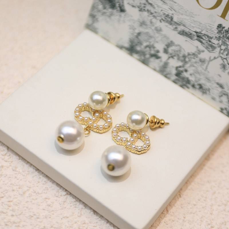 ☆超人気☆ディオール スーパーコピー ピアス イエローゴールド&ダイヤモンド des83717