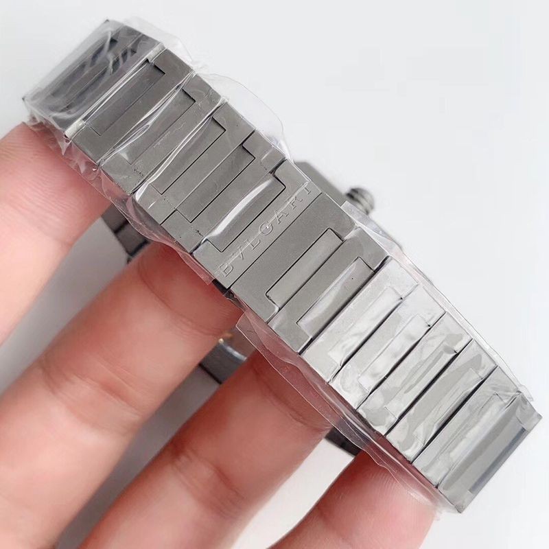 セール ♪ブルガリ 偽物 時計 オクト ローマ 41mm Octo Roma Bum21422
