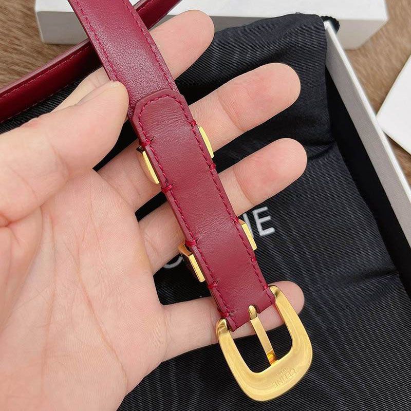 大人気!セリーヌ スモール トリオンフバックル ベルト 偽物 Cez36978
