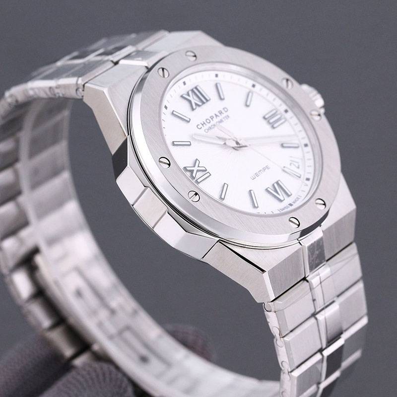 ショパール 偽物 アルパイン イーグル 41 MM 3色 sho01104