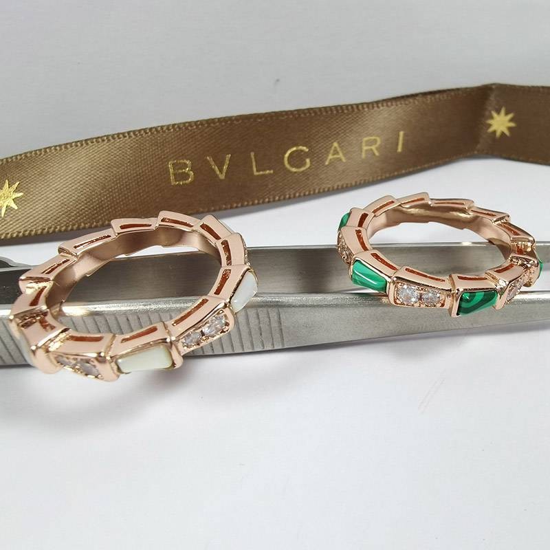 ブルガリ セルペンティ リング 偽物 18Kゴールド Buj30141