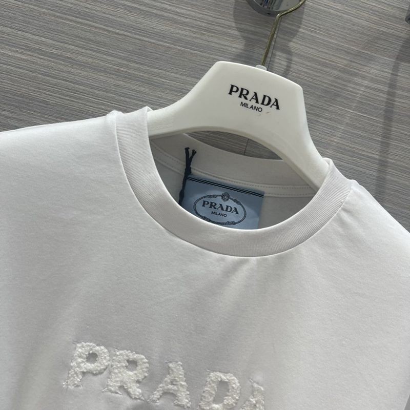 セール ♪プラダ 刺繍入り ジャージー Tシャツ パロディ 半袖☆送料込 puj71082