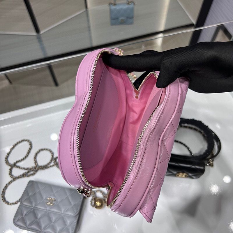 大人気!可愛い♡シャネル ハート ショルダーバッグ 偽物 AS3191Y