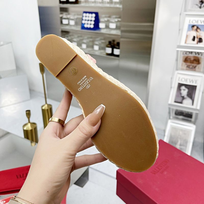 ヴァレンティノ ストラップウェッジサンダル コピー ラフィア ピンク outlet Vua46951