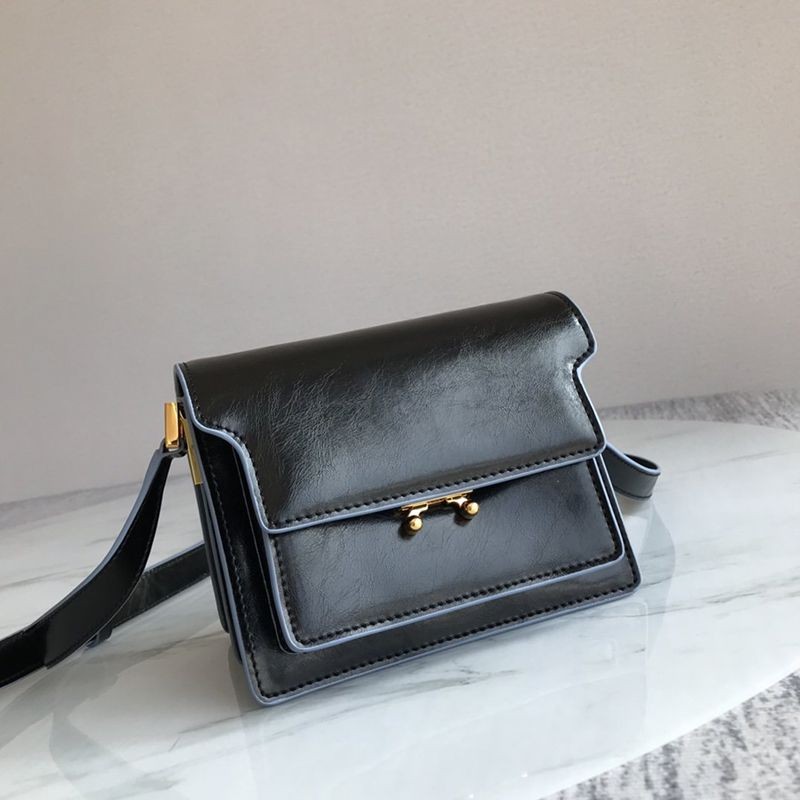 超希少!マルニ バッグコピー ☆trunk bag トランクバッグ 偽物 maw68725