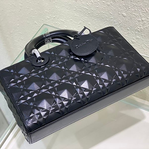 超希少!【ディオール】LADY D-JOY バッグ 偽物 カナージュ カーフスキン del92920