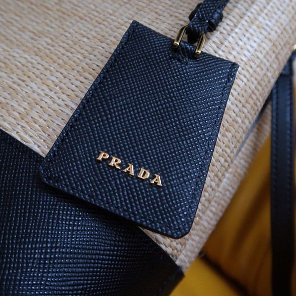 大人気!プラダ ウィッカーxキャンバス 偽物 カゴバッグ puf93886