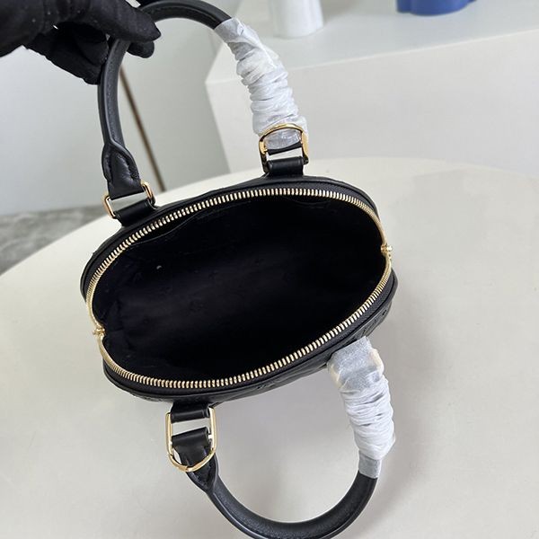 ヴィトン☆ アルマ BB 偽物 2Wayバッグ プレゼント ショルダーバッグ M59821