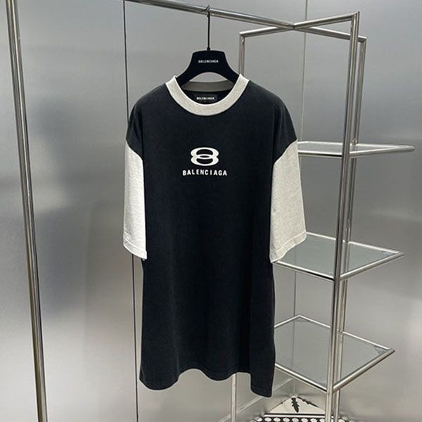 超希少!【バレンシアガ】ユニセックス 半袖 ロゴ Tシャツ 偽物 bau57176