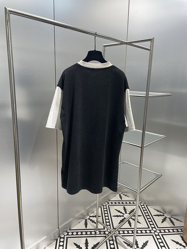 超希少!【バレンシアガ】ユニセックス 半袖 ロゴ Tシャツ 偽物 bau57176