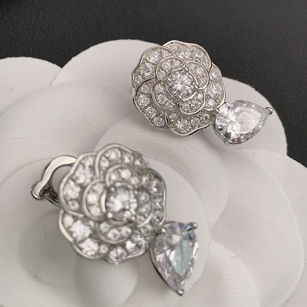 シャネル ホワイトゴールド ダイアモンド・ピアス 偽物 shq70548