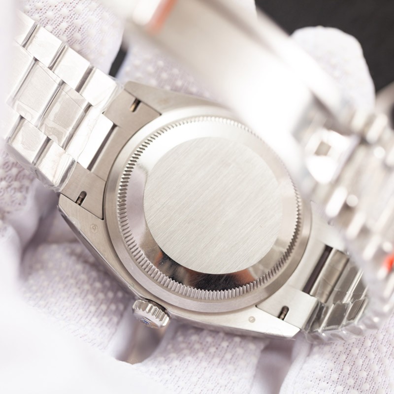 ロレックス デイトジャスト 偽物 全面ダイヤ 36mm rod18329